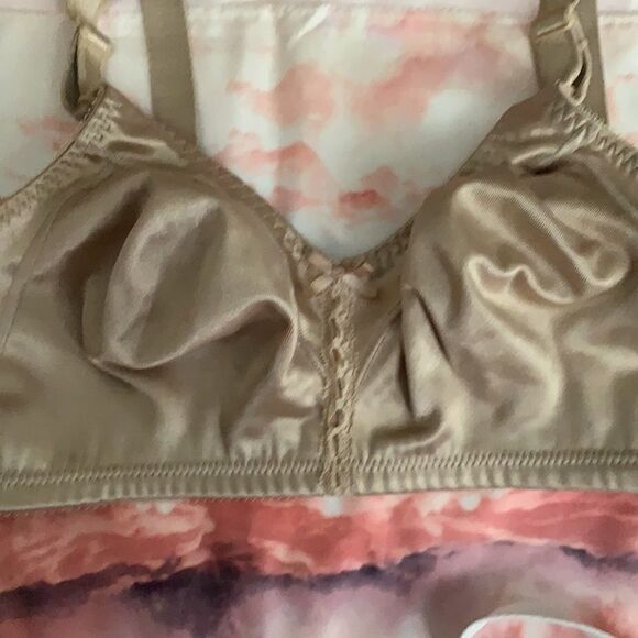36D bras bundle of three - Picture 2 of 8